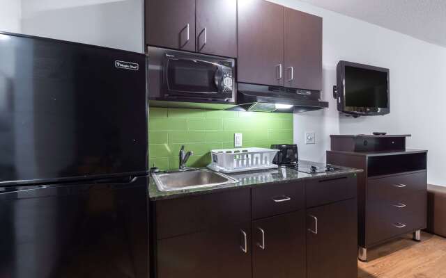 Studio 6 Bryan, TX - University Area