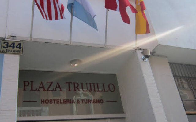 Hotel Plaza Bolognesi