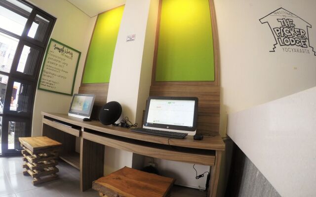 The Packer Lodge Yogyakarta - Hostel