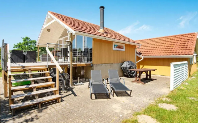 10 Person Holiday Home in Skjern-by Traum