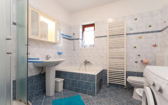 Apartments Porat (2-18 persons)