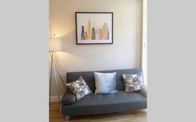 Cosy and Peaceful Maisonette with Terrace, Kidderminster