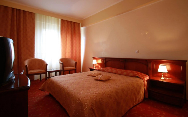 Hotel Mara