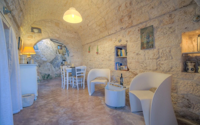 La Lamia 1864 Ostuni by Typney