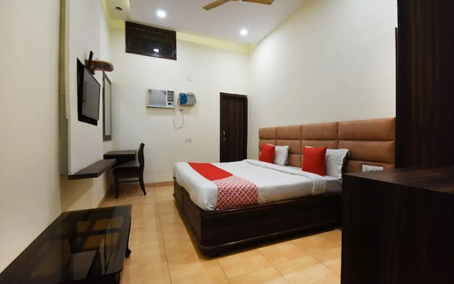 OYO 9727 Hotel Welcome Inn 2