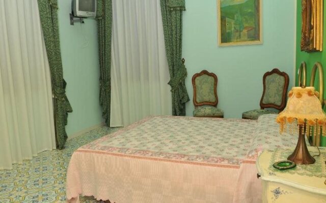 Albergo Roses