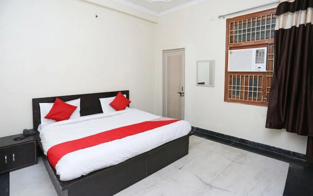 Shiva Guest House by OYO Rooms