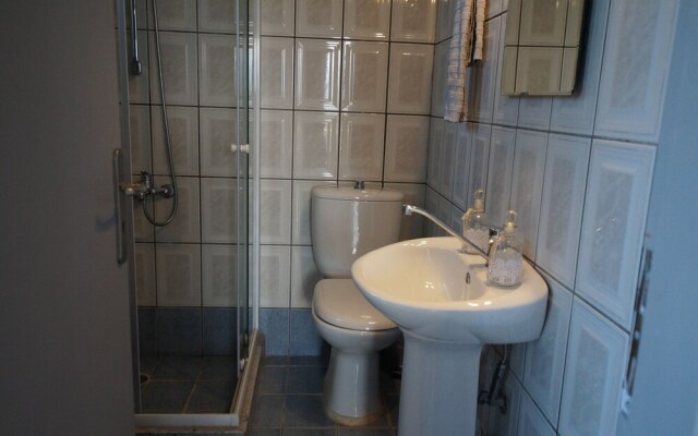 Semi Detached Stone House Great Location