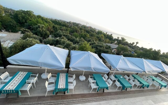 Beachway Hotel Side