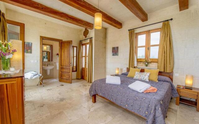 The Hamlet 2 Holiday Home