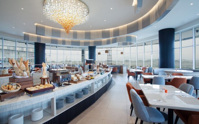 Harris Hotel & Convention Cibinong City Mall Bogor