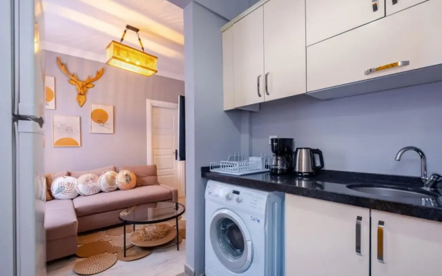 Spectacular Flat Near Bagdat Street in Kadikoy