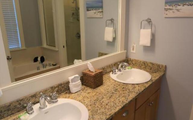 1380 Laurel Grove Home