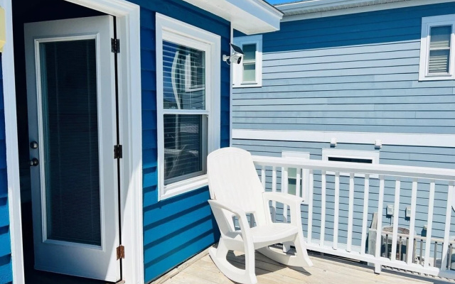 Just Breeze 'N - 4 Br Home