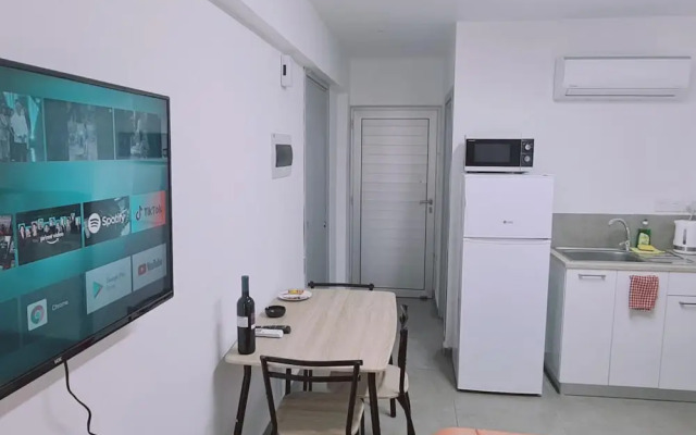 100 AN - Napa Living 21