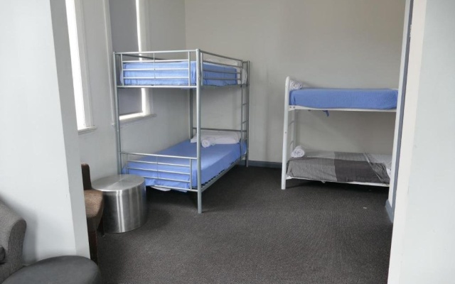 The Crown & Anchor Hotel – Guest Rooms – Newcastle