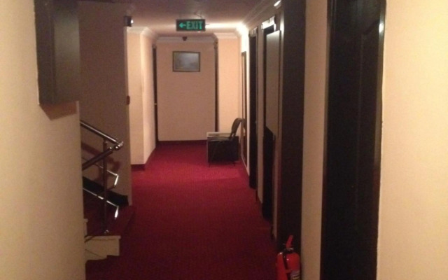 Mina 1 Hotel