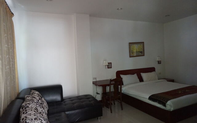 Phanthipha Residence (SHA Extra Plus)