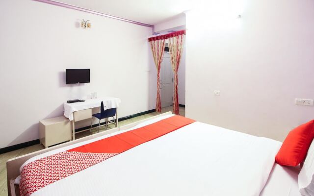 OYO 14552 Kingston Residency