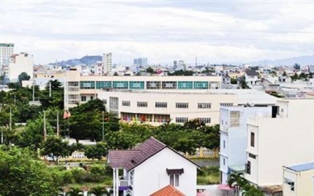 Champa Hotel