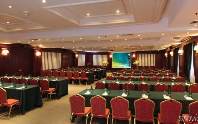 NH Collection Plaza Santiago