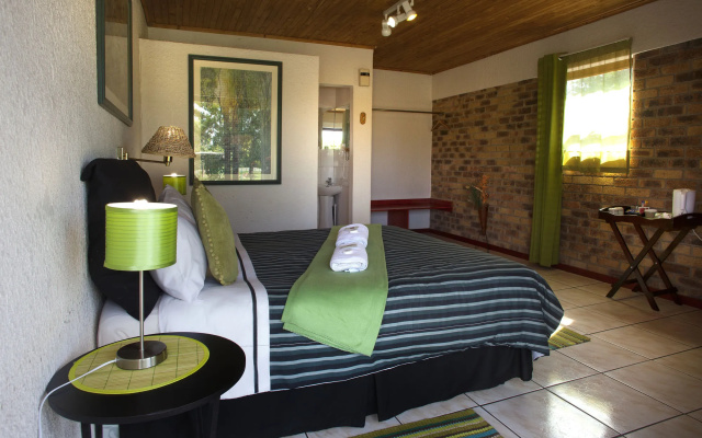 Airport Bird & Game Lodge