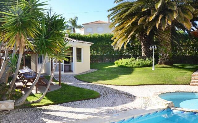 Villa Atlas (AL) in Lagos