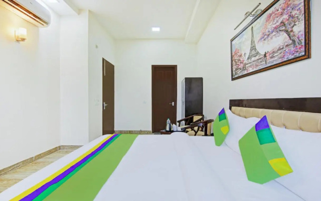 OYO Rooms Noida Sector 72