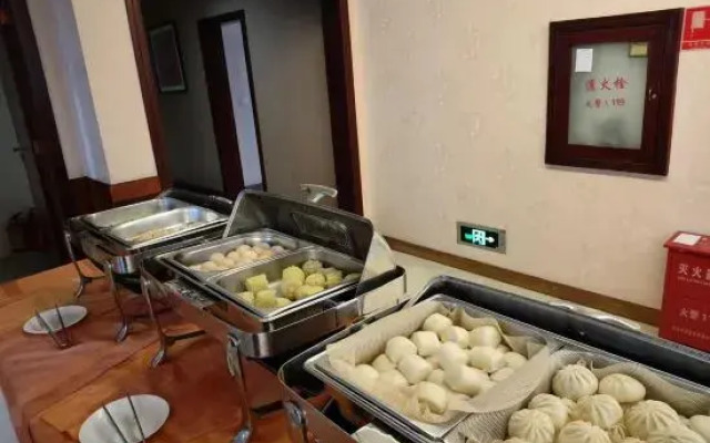 Mengzi NuoYun Hotel