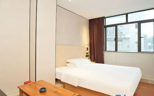 Yueyang Hostel