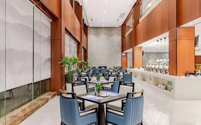 Howard Johnson Lakeview Hotel Huaibei