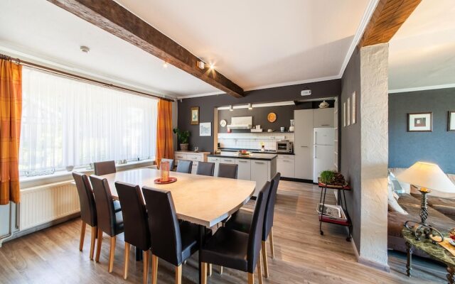 Pretty House in the Ardennes With Swimming Pool & Games Room