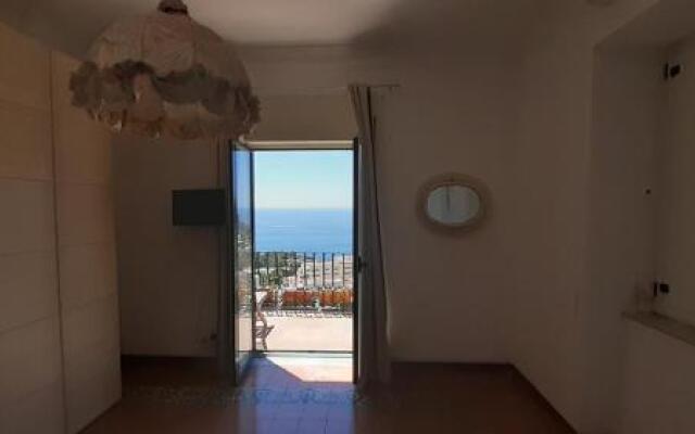 Sunshine Apartment