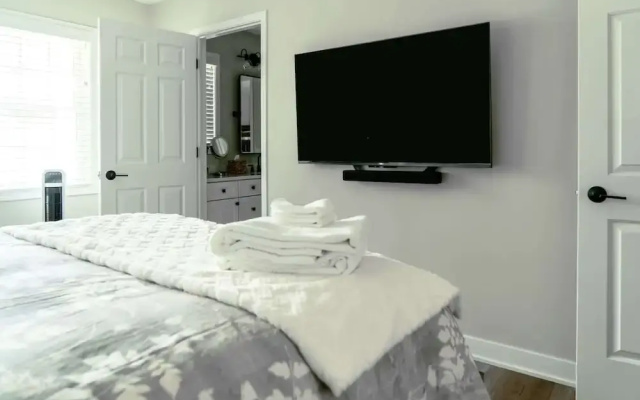 Tranquil Family Retreat - for 10!