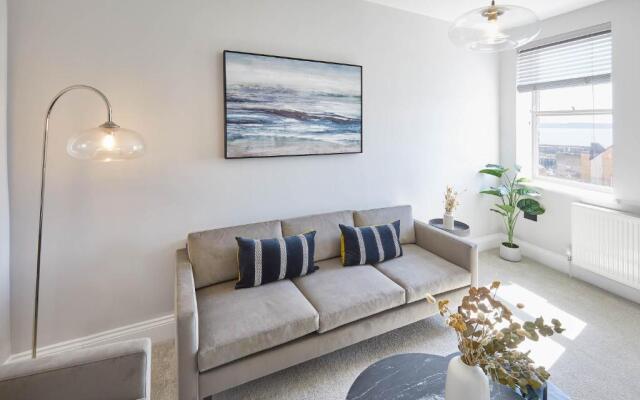 Host & Stay - Ocean Pearl @ Scarborough