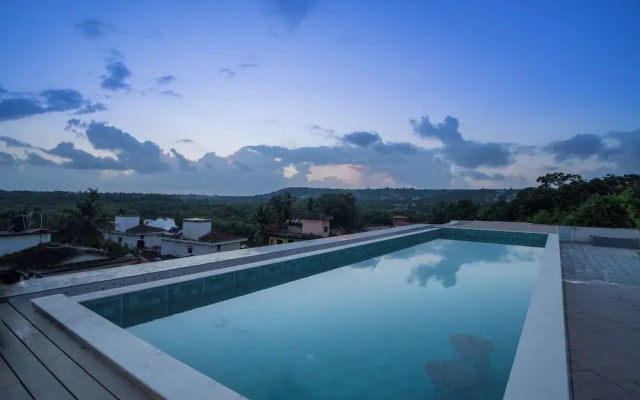 ELIVAAS Kamerios Verano 1 BHK with Pool