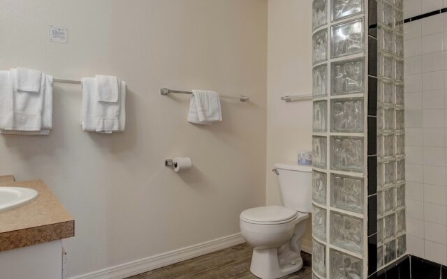 Ester Lee Oceanview Inn