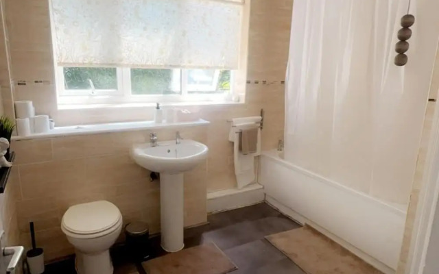 Birmingham Aprt- 2bdr- Sleeps4-close to City