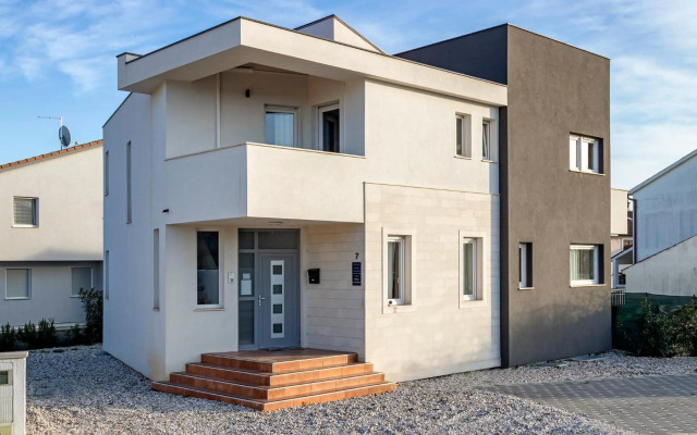 STUDIO apartment Doki