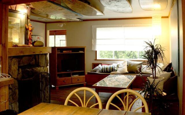 Surfs Inn Hostel