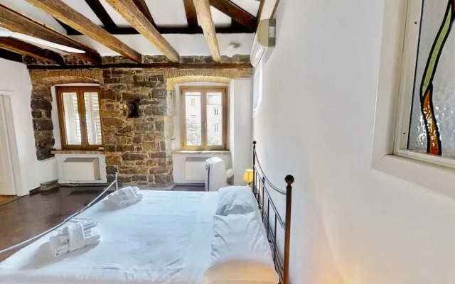 TriesteVillas Brand new attic - Old Town