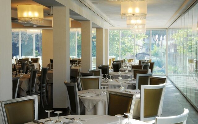 Hotel Caribia Pinarella