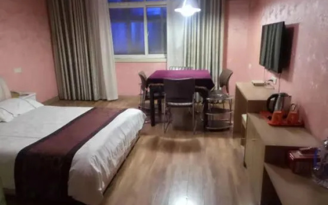 Cool Games E-sports Hotel (Xuchang Caowei Ancient City Pang Donglai Branch) – Guest Rooms – Xuchang