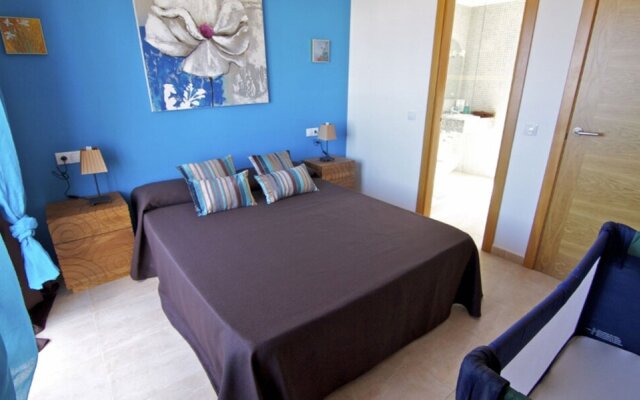 Apartment - 2 Bedrooms with Pool, WiFi and Sea views - 107473