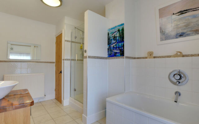 Holiday Home Eatenden Tower