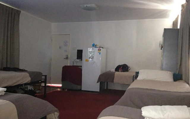 Freemans Backpackers