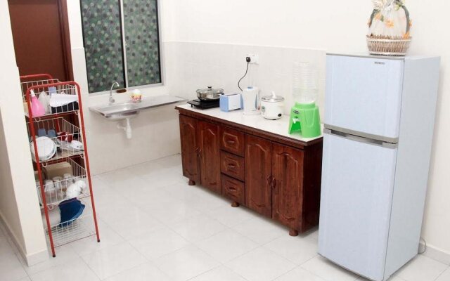 Teratak Myza Guesthouse