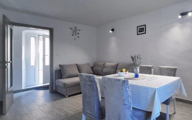 House Zlatni Otok