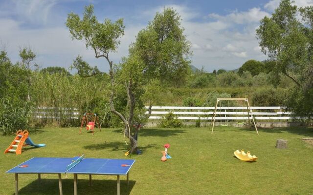 Likithos Hotel