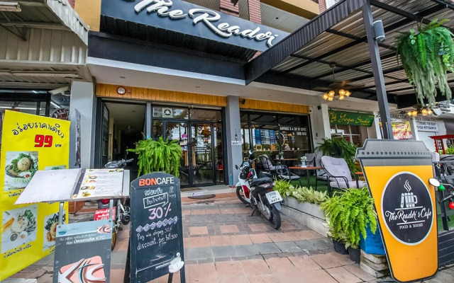 OYO 281 the Reader Cafe and Room